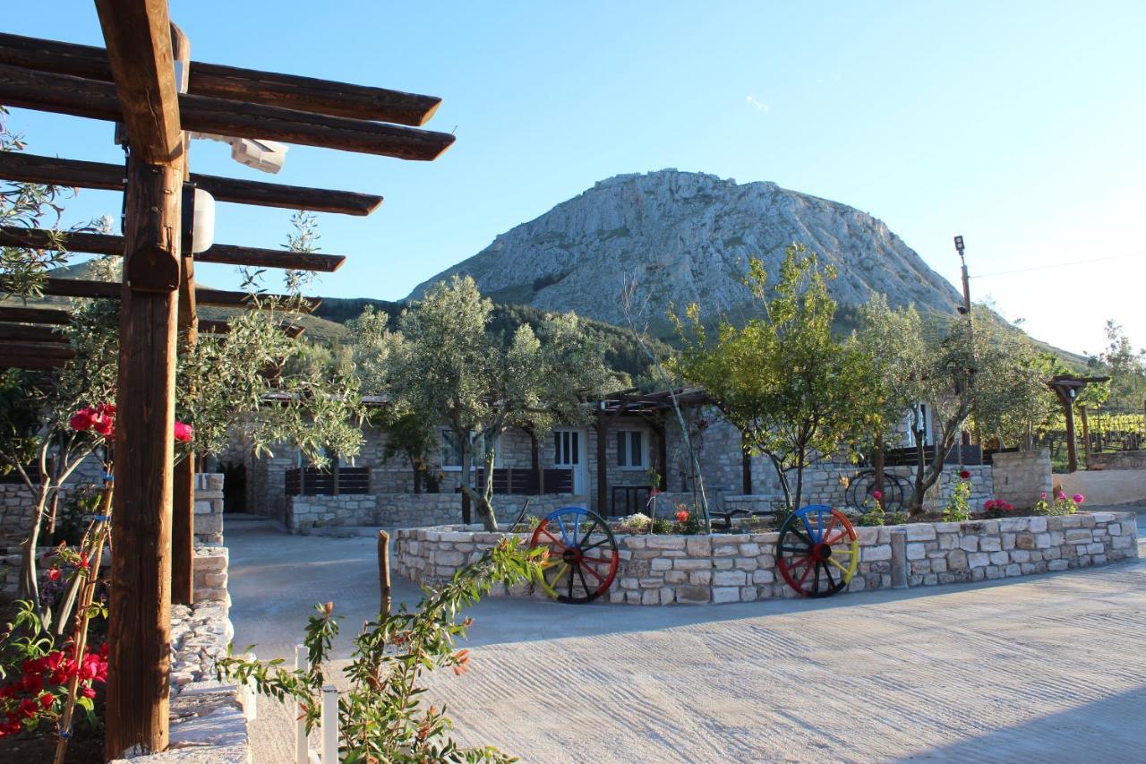 Acrocorinth Apartments エクステリア 写真