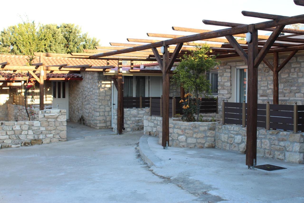 Acrocorinth Apartments エクステリア 写真