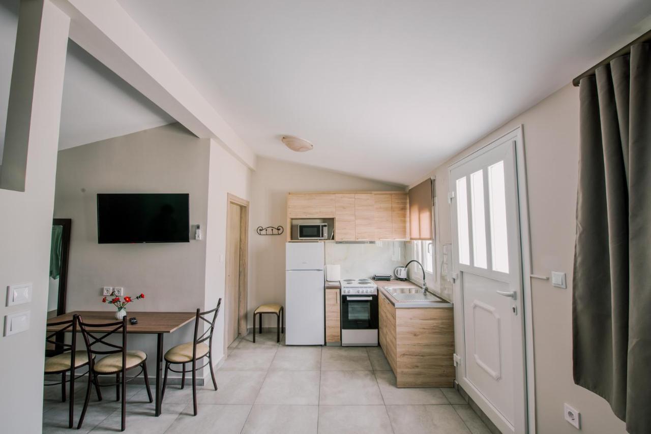 Acrocorinth Apartments エクステリア 写真