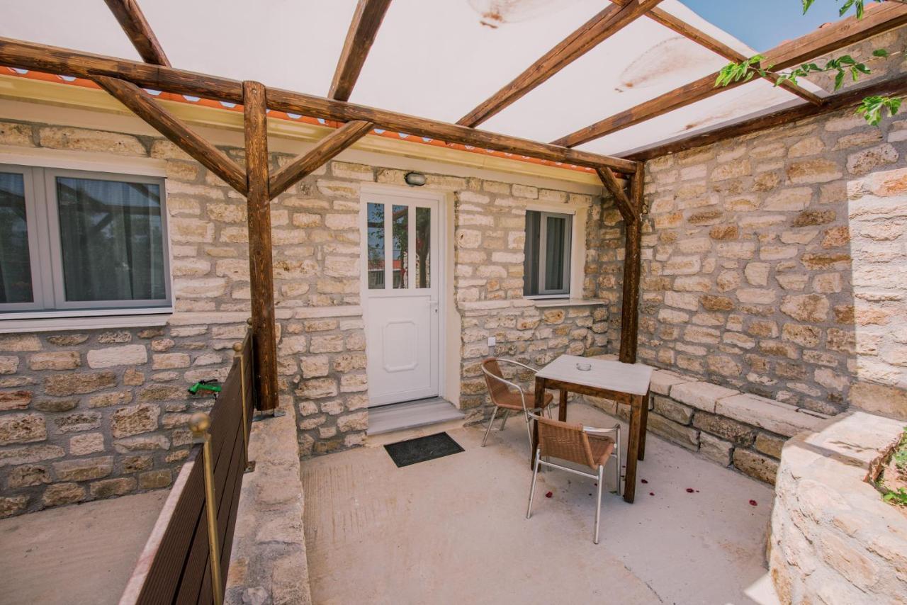 Acrocorinth Apartments エクステリア 写真
