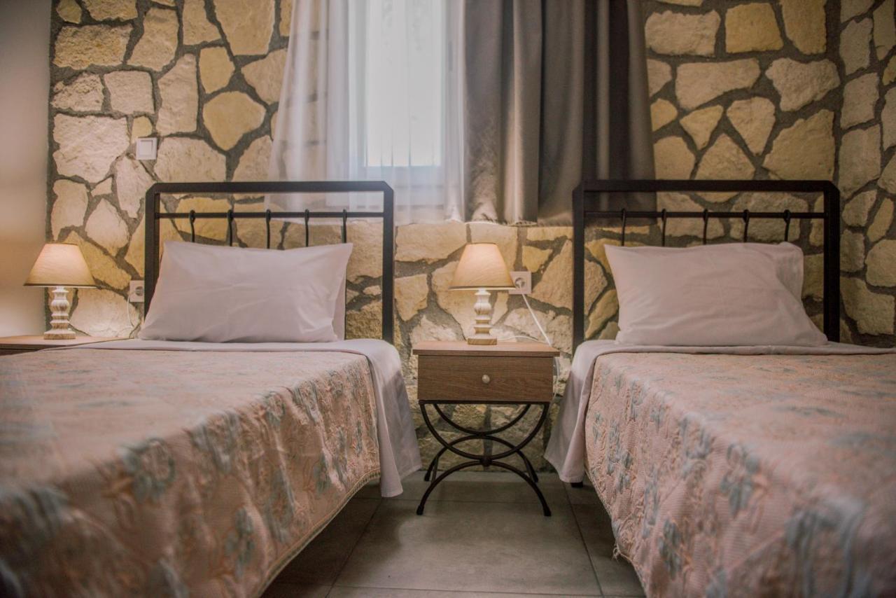Acrocorinth Apartments エクステリア 写真