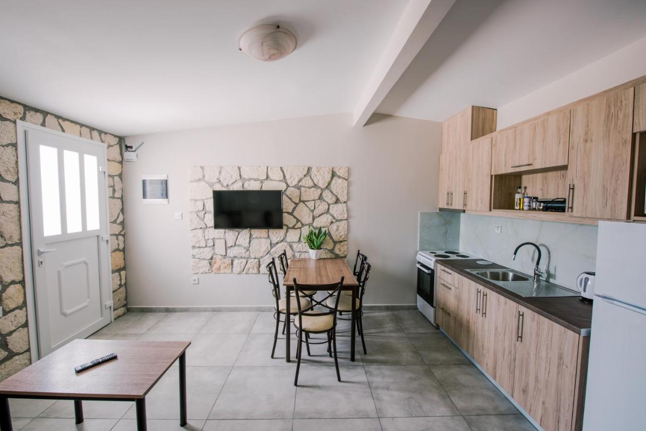 Acrocorinth Apartments エクステリア 写真