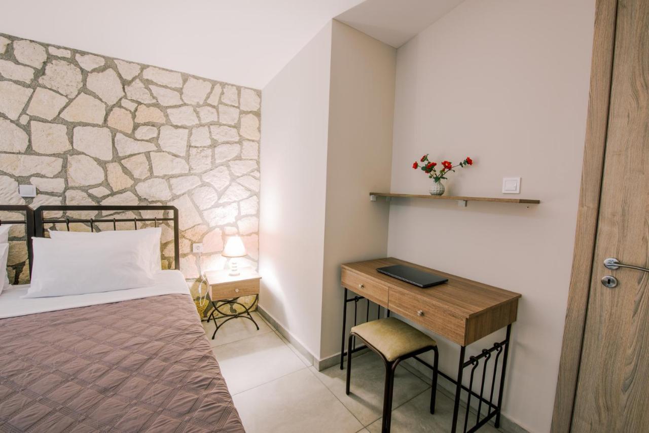 Acrocorinth Apartments エクステリア 写真