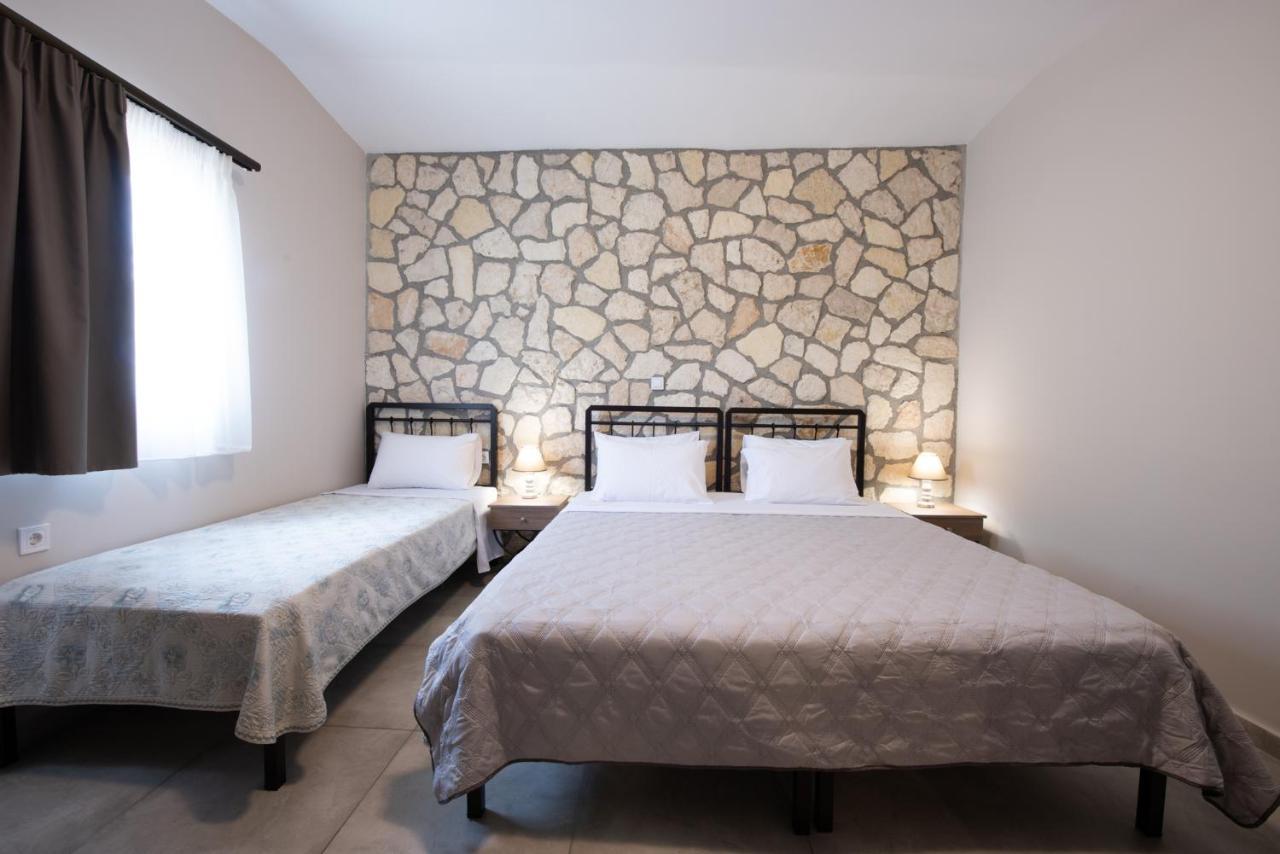 Acrocorinth Apartments エクステリア 写真