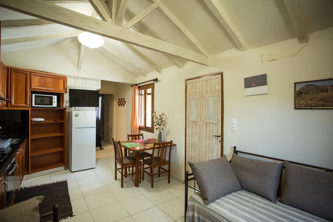 Acrocorinth Apartments エクステリア 写真