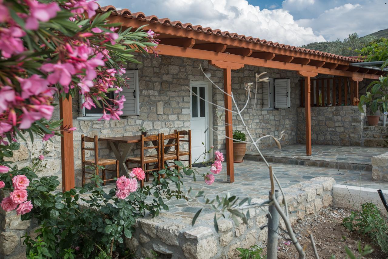 Acrocorinth Apartments エクステリア 写真